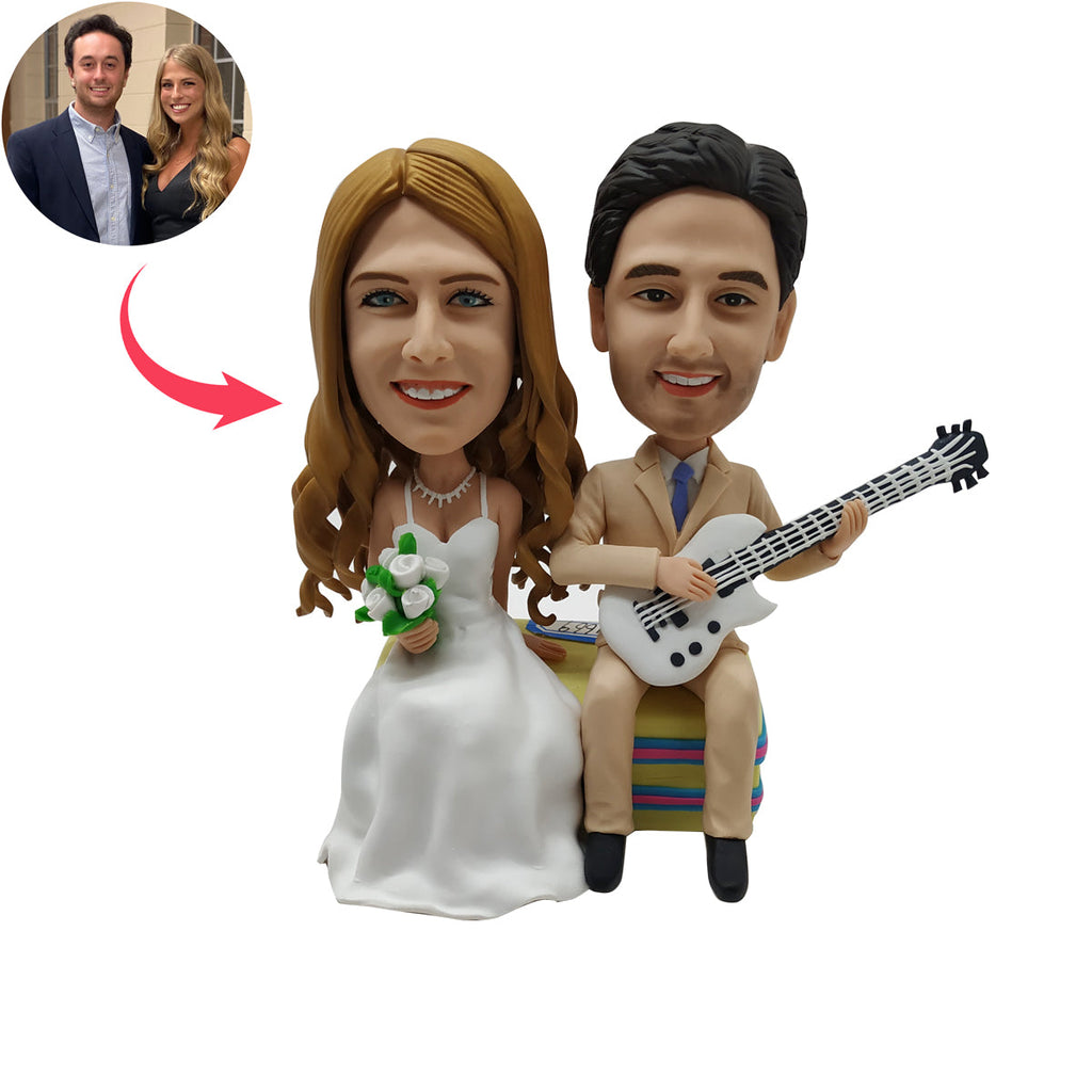 Paar Hochzeit Bobblehead Doll spielt Gitarre