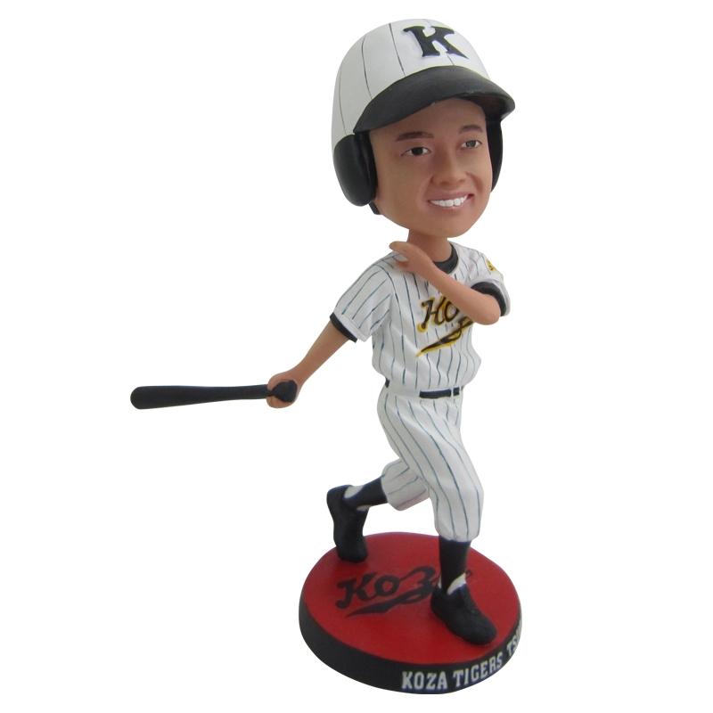 Kundenspezifischer Baseball-Sportler Bobblehead mit Baseballschläger